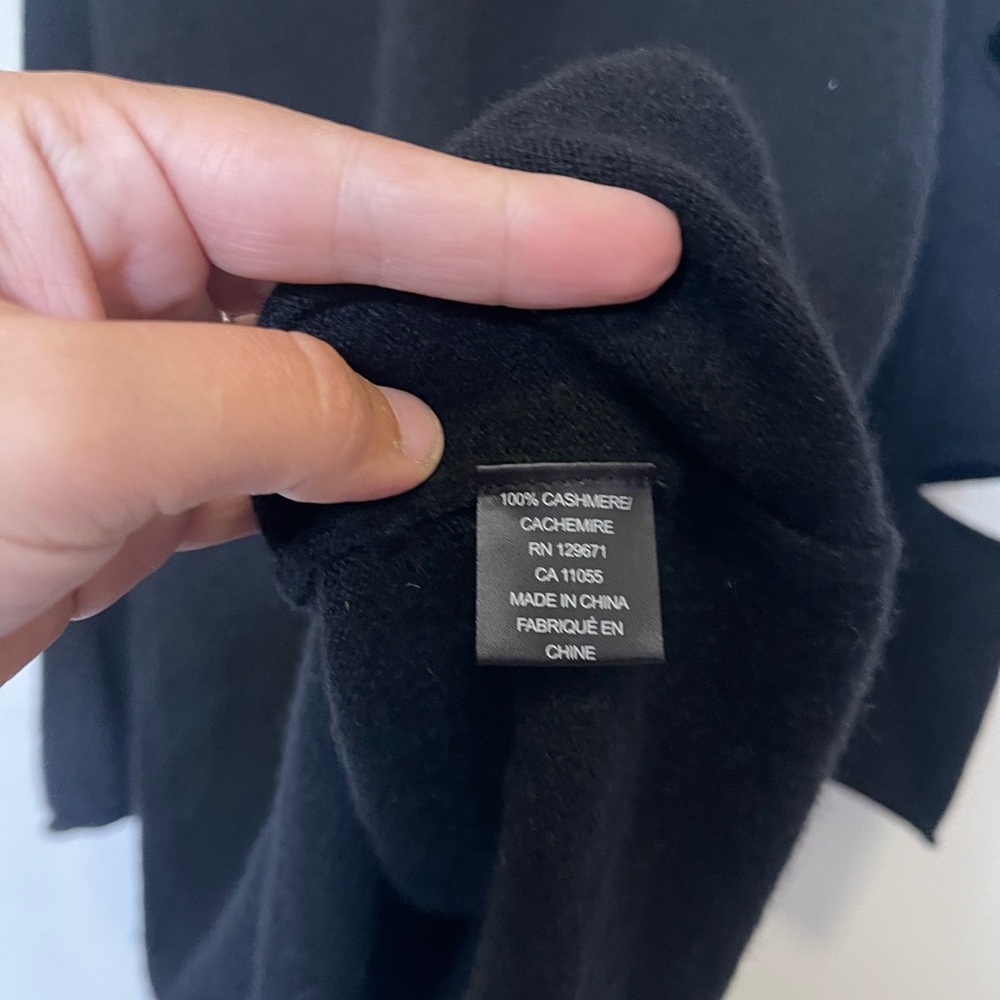 Skull Cashmere Black Long Sleeve - Picture 4 of 5